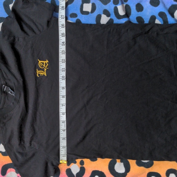 💟3 for $10💟L.A. Embroidered Black Tee - Picture 4 of 6